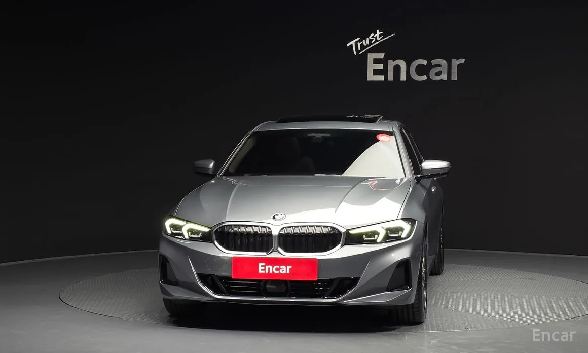 Photo 3 - BMW 3 Series