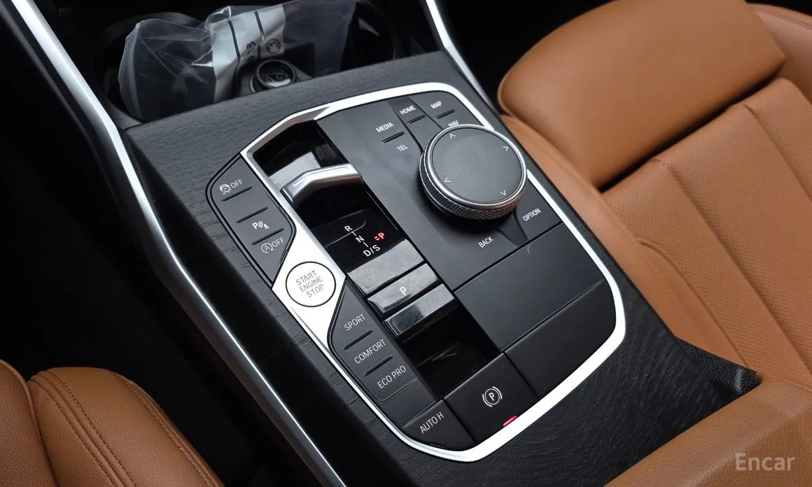 Photo 9 - BMW 3 Series