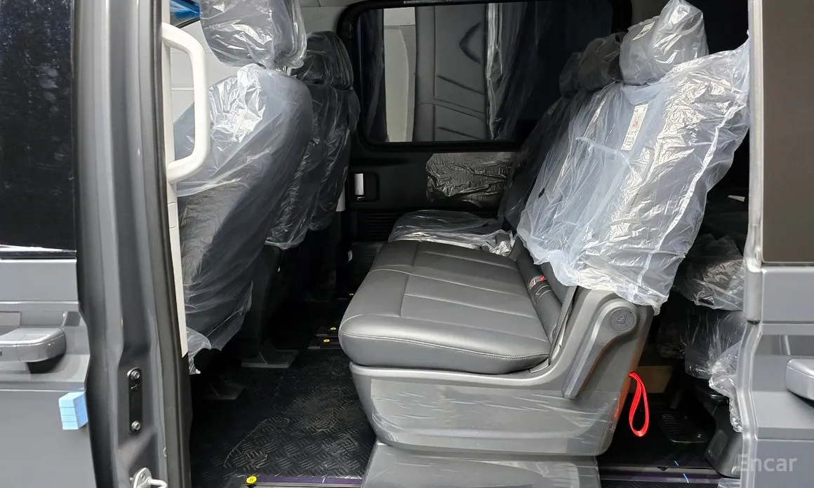 Фото 12 - Hyundai Staria