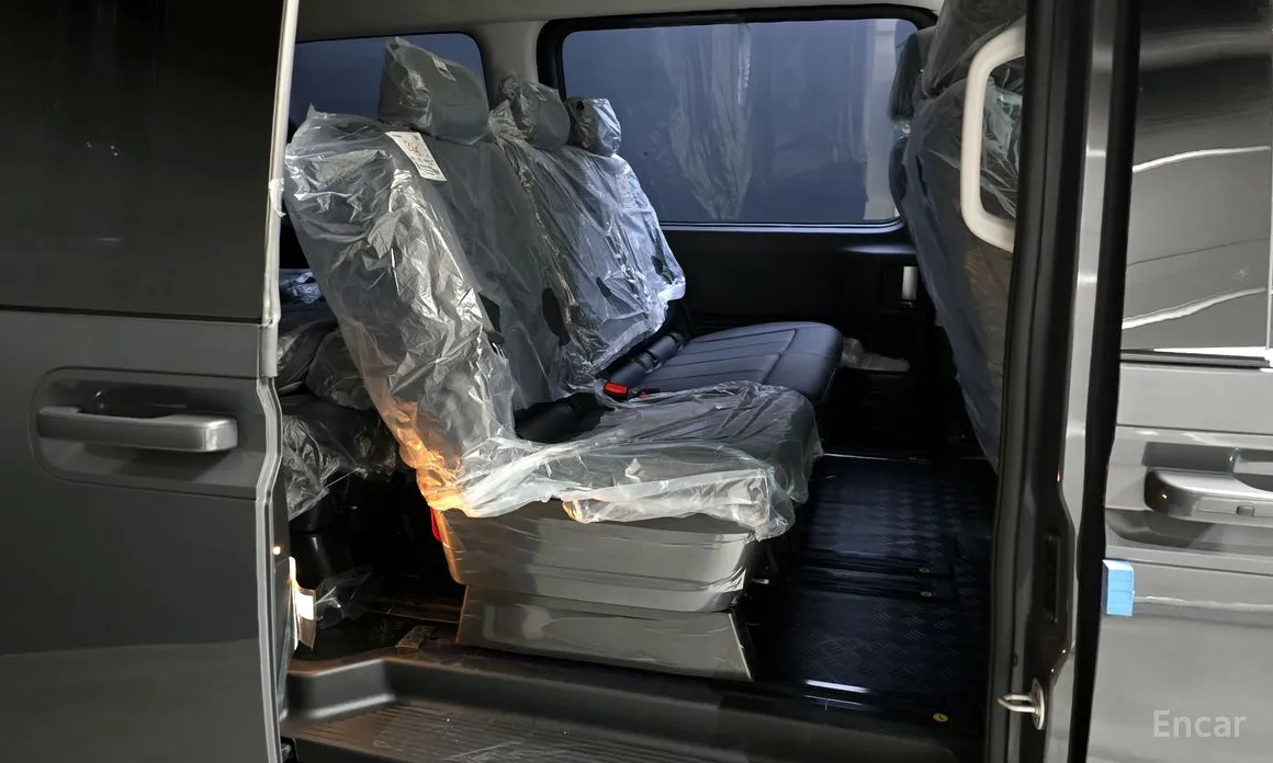 Фото 13 - Hyundai Staria