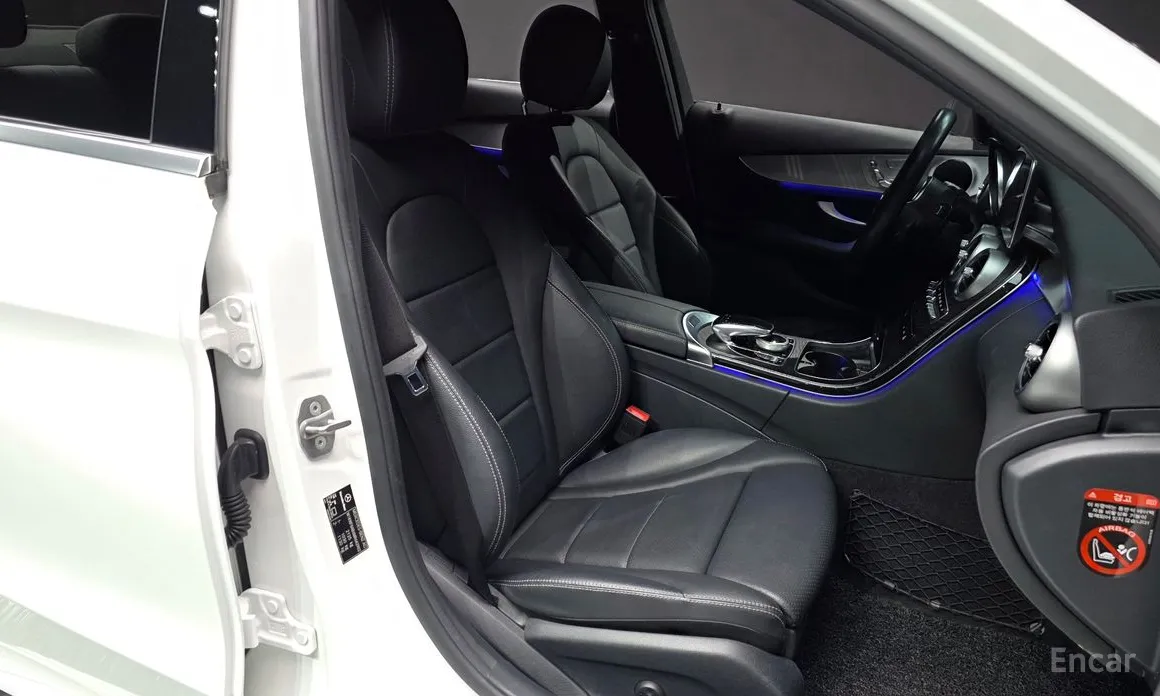 Фото 10 - Mercedes-Benz C-Class