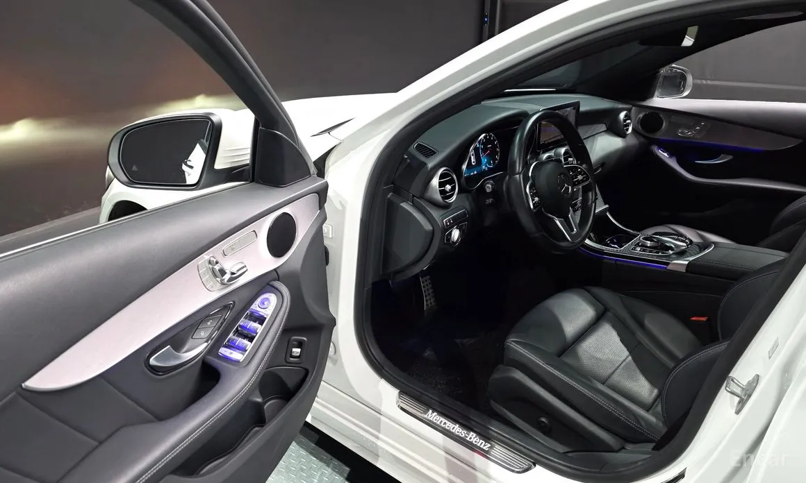 Фото 11 - Mercedes-Benz C-Class