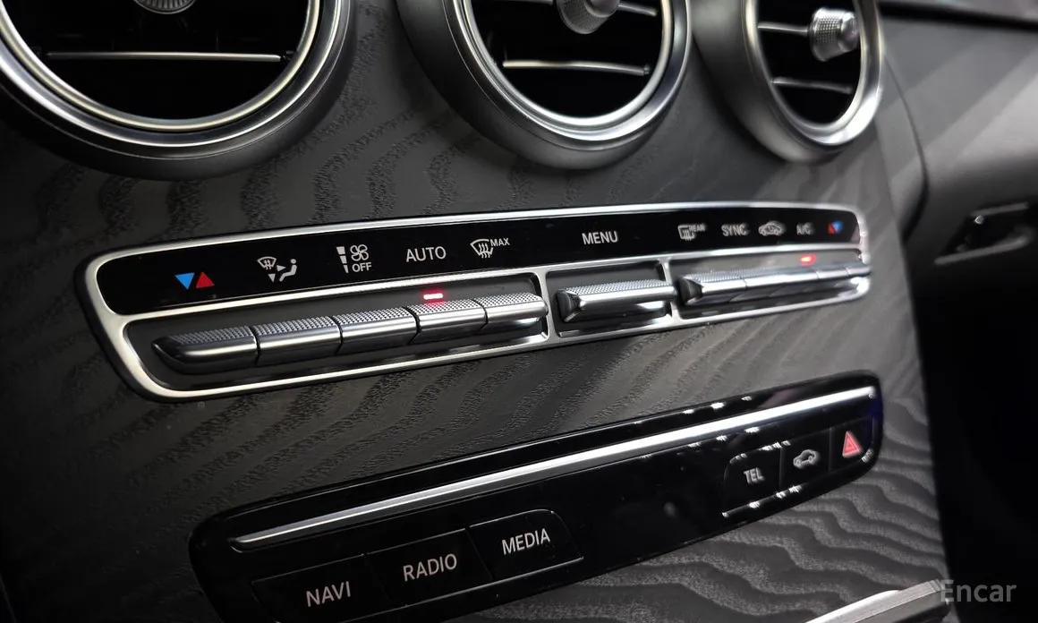 Фото 16 - Mercedes-Benz C-Class