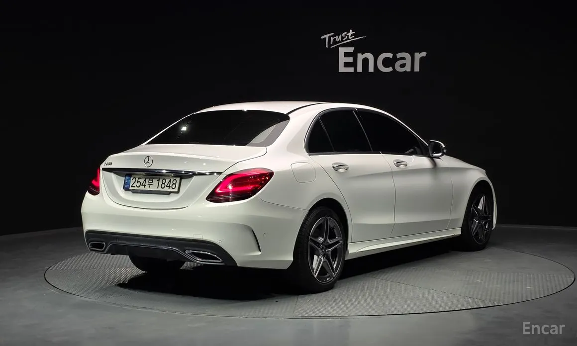 Фото 2 - Mercedes-Benz C-Class