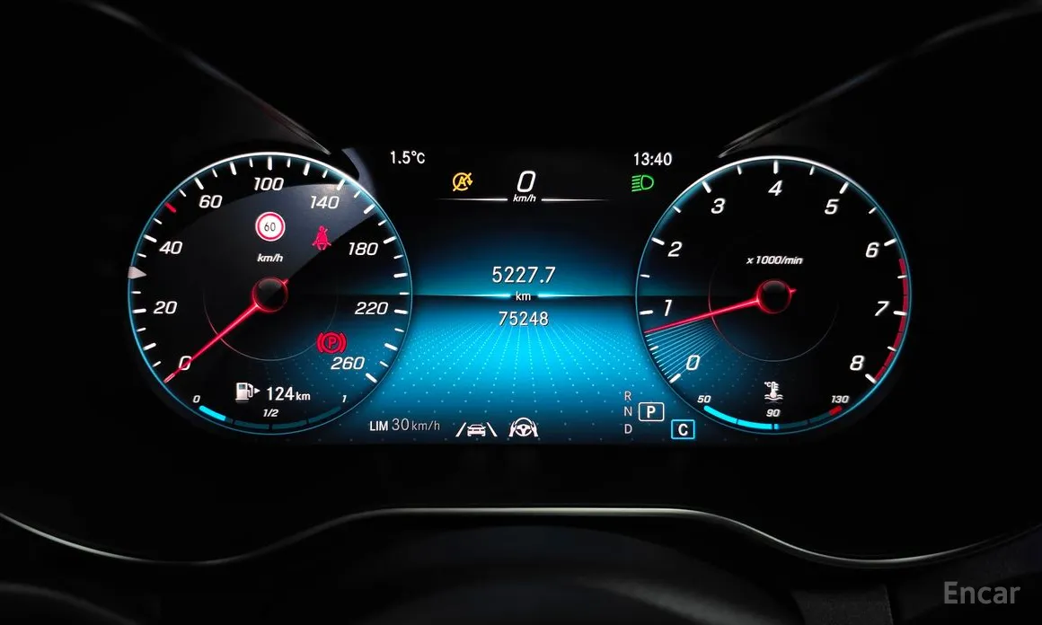 Фото 8 - Mercedes-Benz C-Class