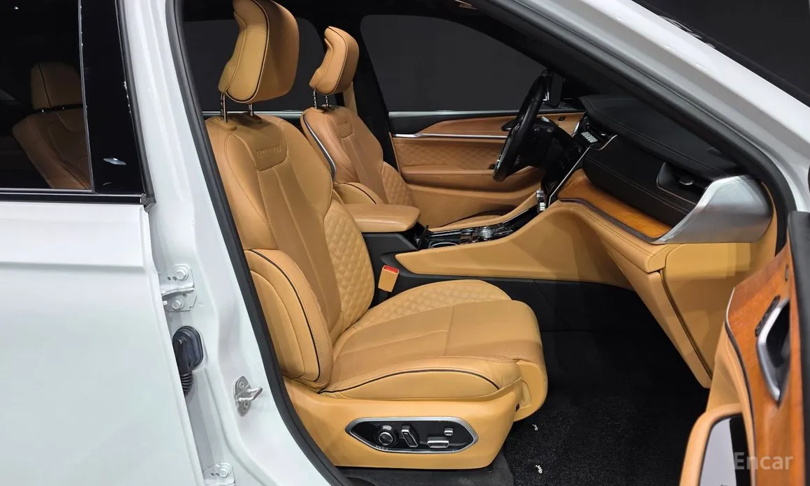 Фото 10 - Jeep Cherokee