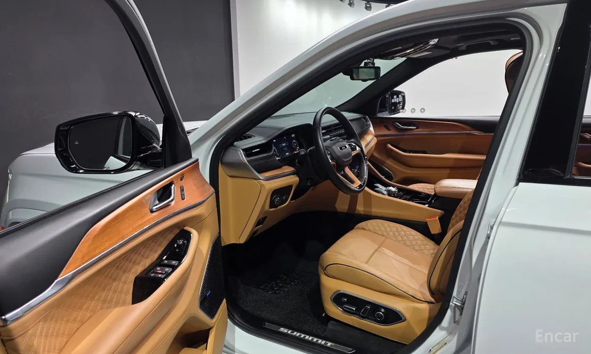 Фото 11 - Jeep Cherokee