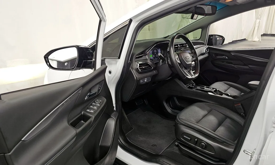 Фото 10 - Chevrolet Bolt EV