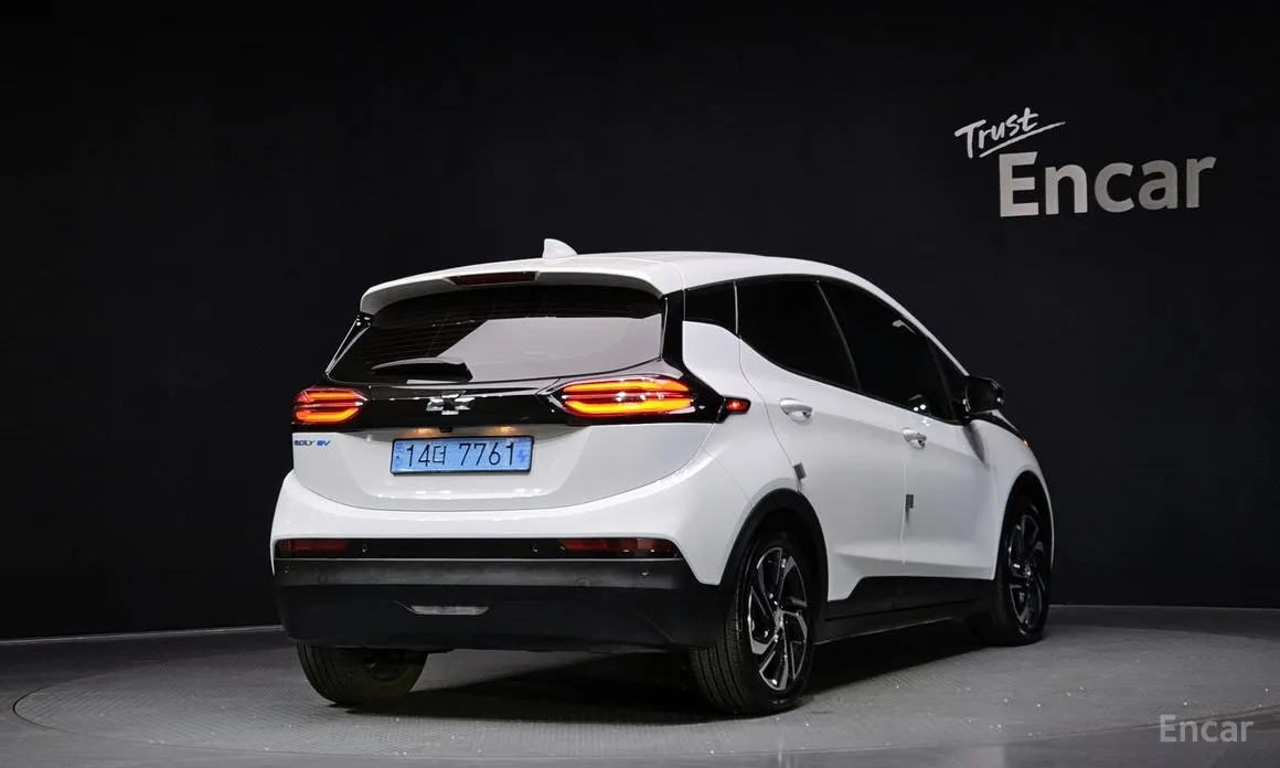 Фото 2 - Chevrolet Bolt EV