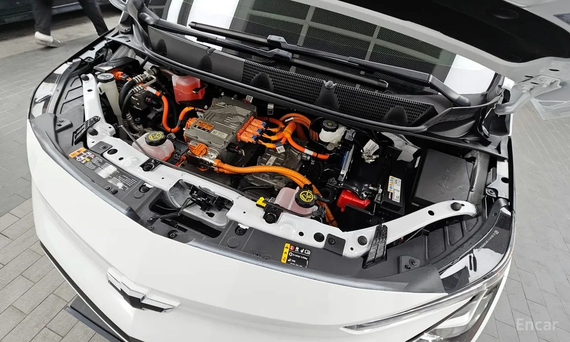 Фото 6 - Chevrolet Bolt EV