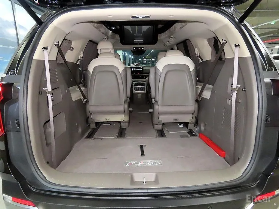 Фото 15 - Kia Carnival