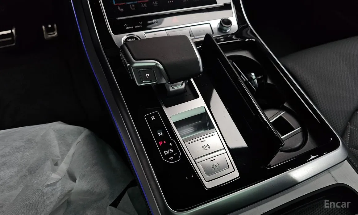 Фото 9 - Audi Q7