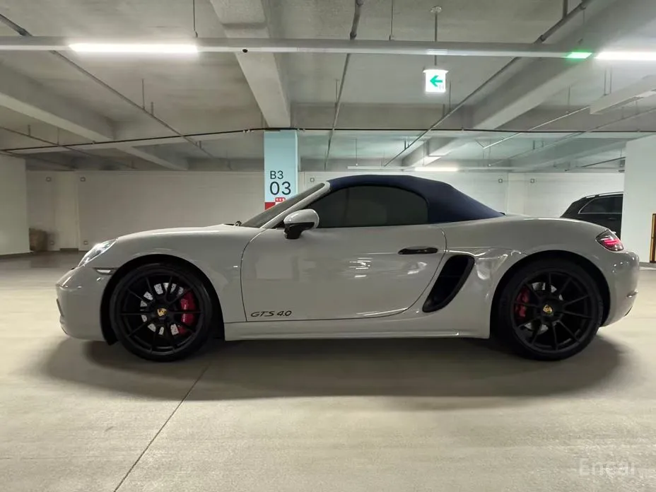 Фото 4 - Porsche 718