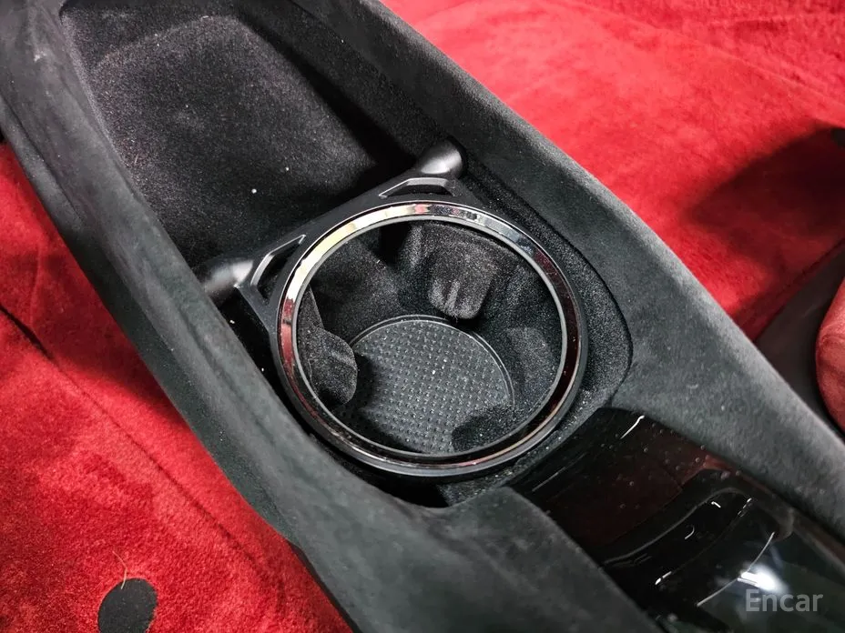 Фото 12 - Ferrari SF90