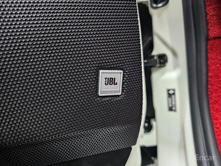 Фото 13 - Ferrari SF90