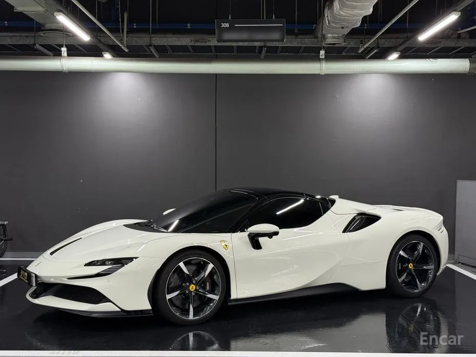 Фото 3 - Ferrari SF90