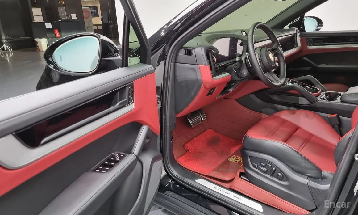 Фото 11 - Porsche Cayenne