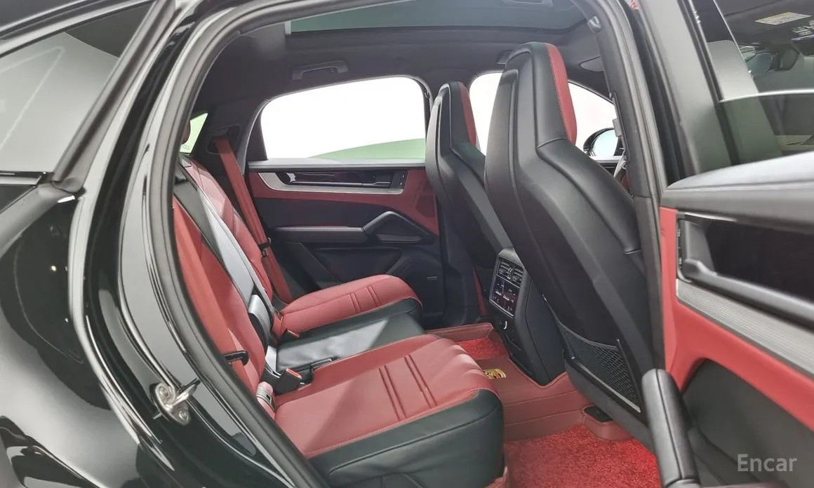 Фото 12 - Porsche Cayenne