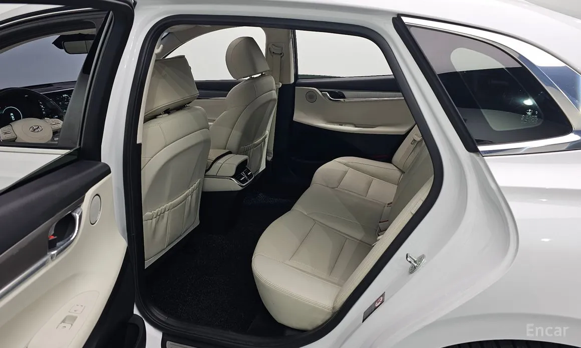 Фото 12 - Hyundai Grandeur