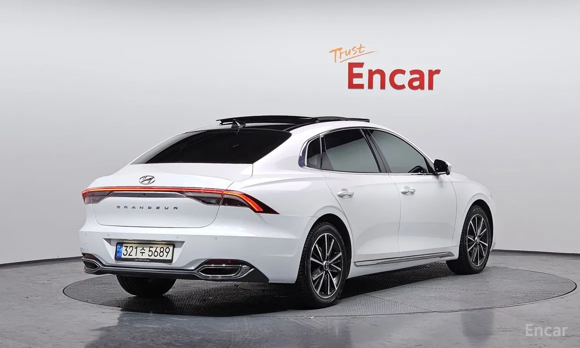Фото 2 - Hyundai Grandeur