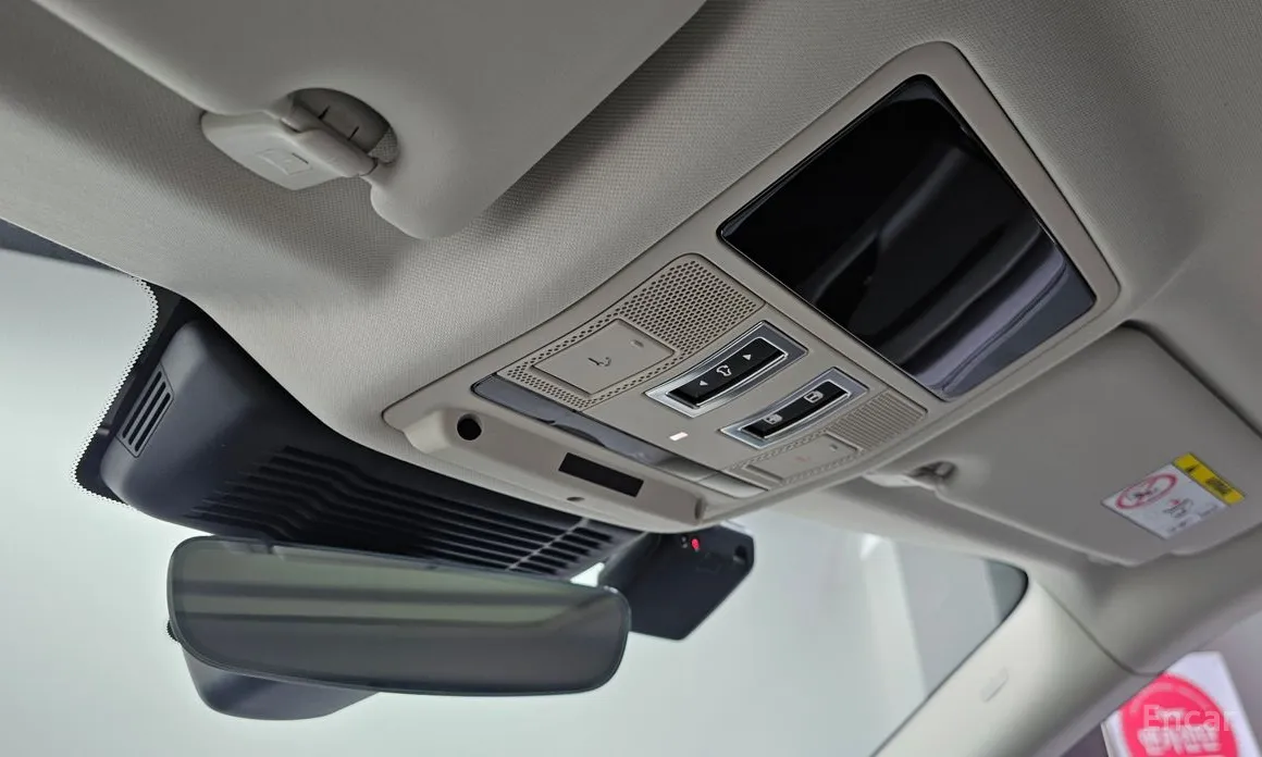 Photo 17 - Land Rover Range Rover Evoque