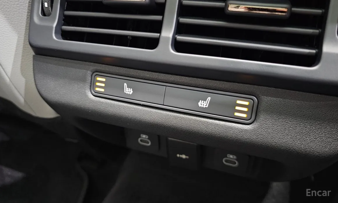 Photo 18 - Land Rover Range Rover Evoque