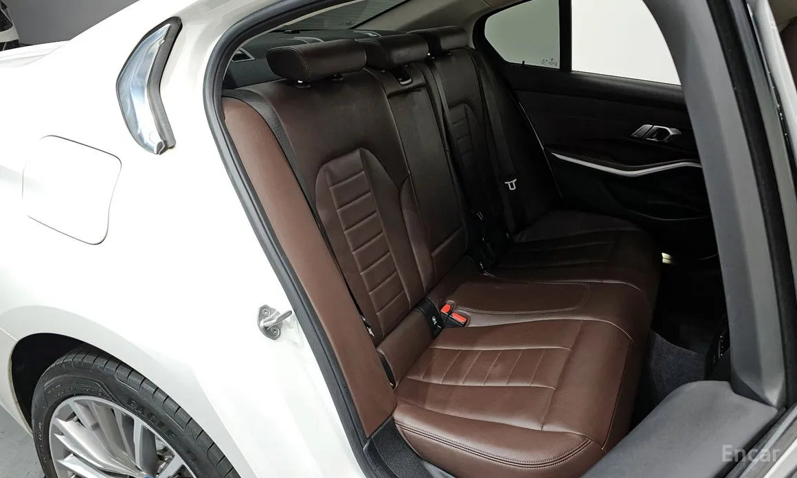 Фото 12 - BMW 3 Series