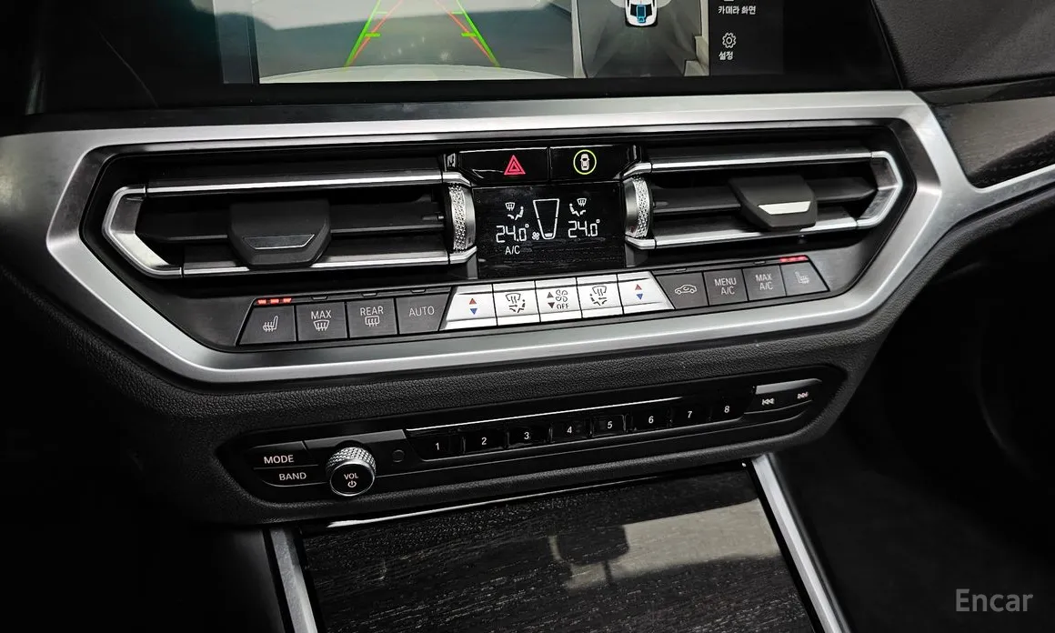 Фото 18 - BMW 3 Series