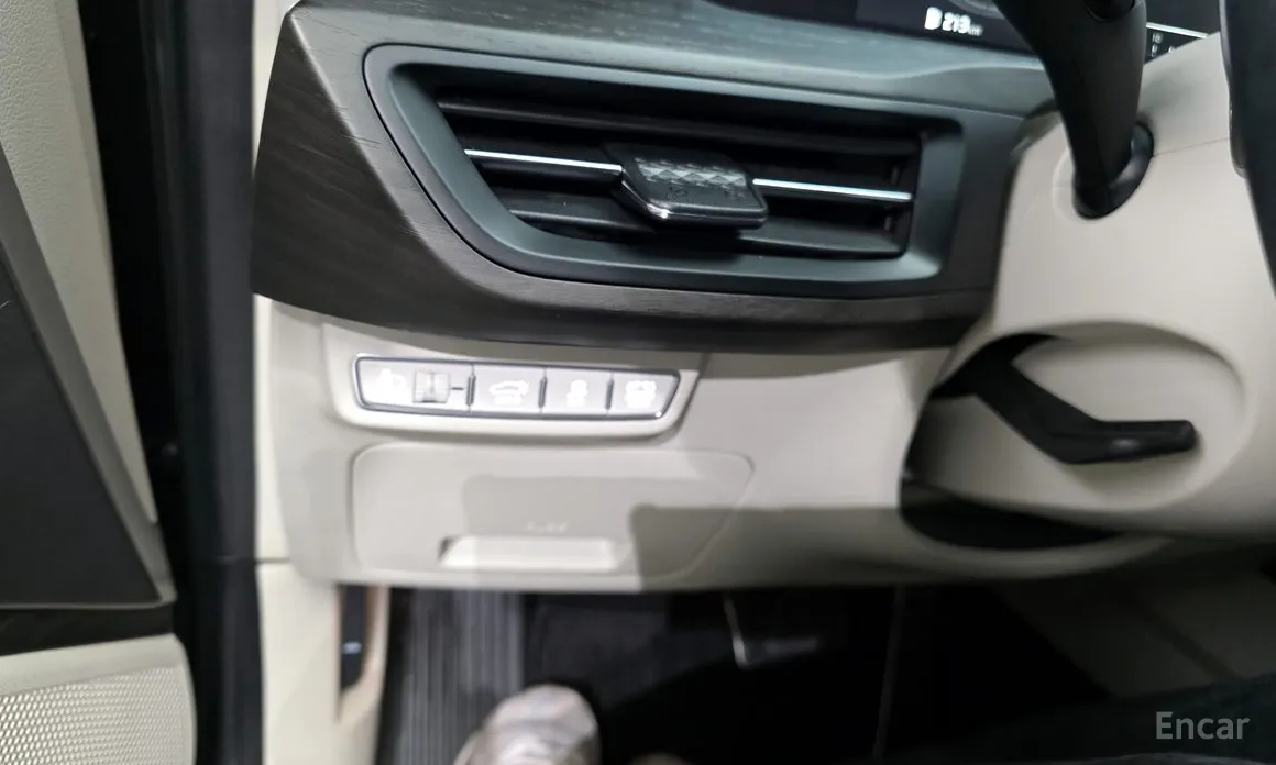 Фото 15 - Kia K8