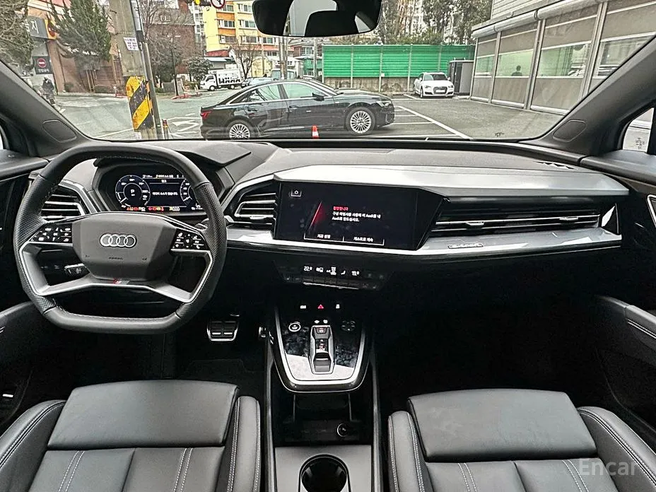 Фото 6 - Audi Q4 e-tron