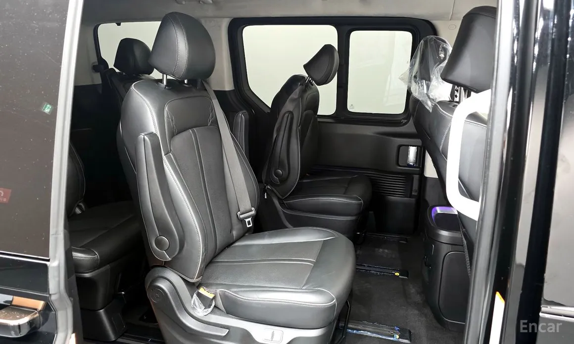 Фото 12 - Hyundai Staria