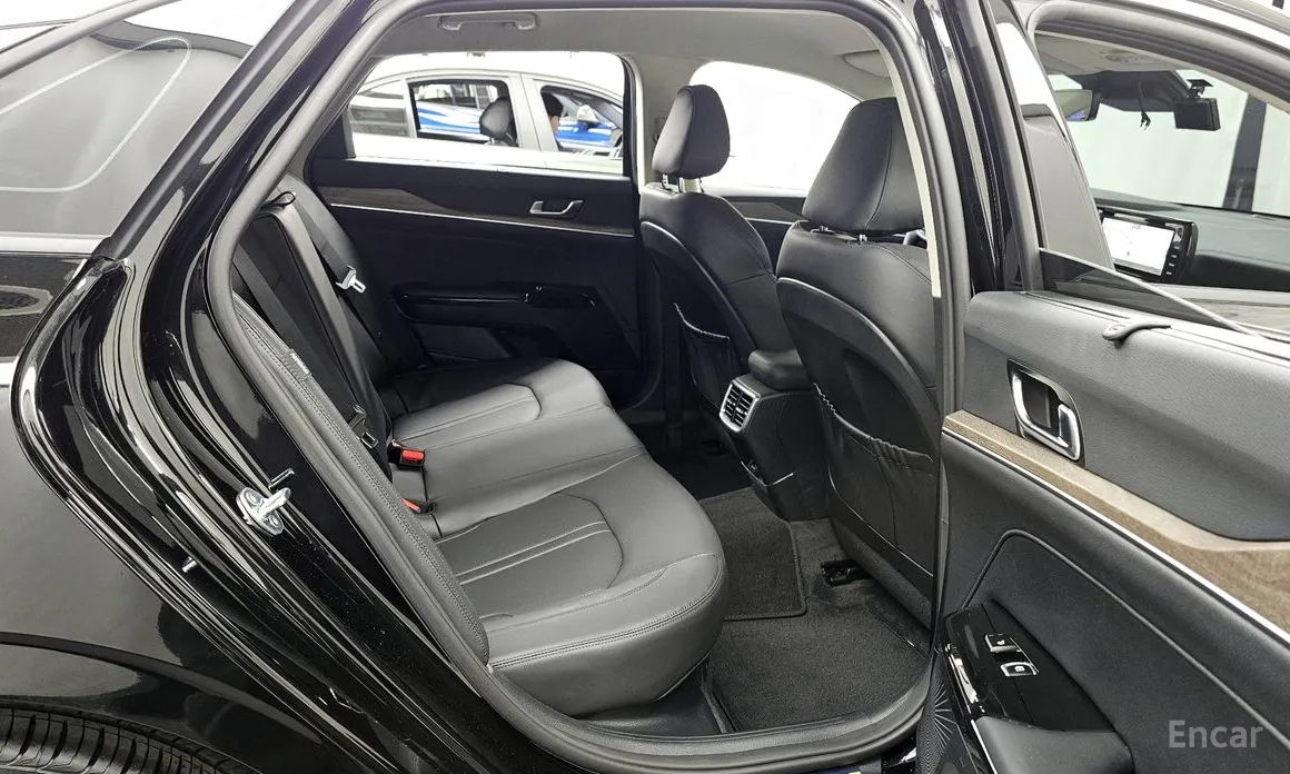 Фото 12 - Kia K5