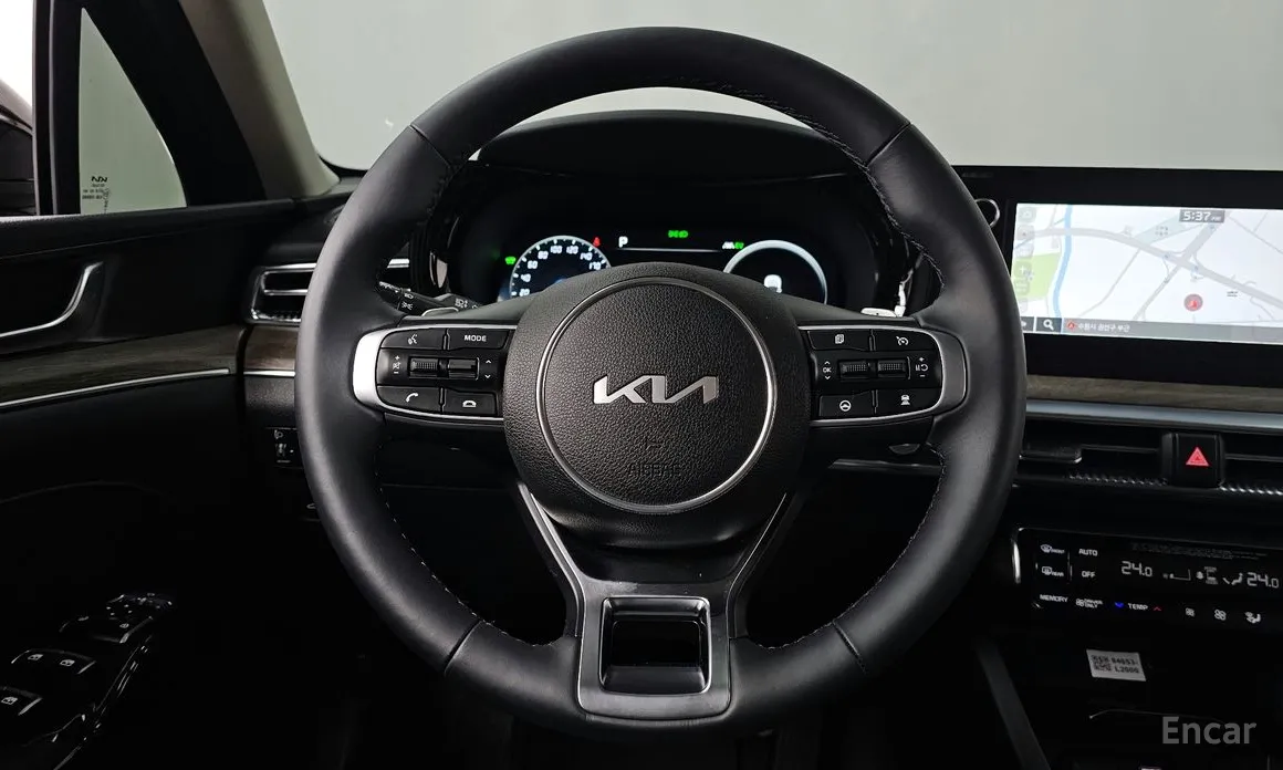 Фото 13 - Kia K5