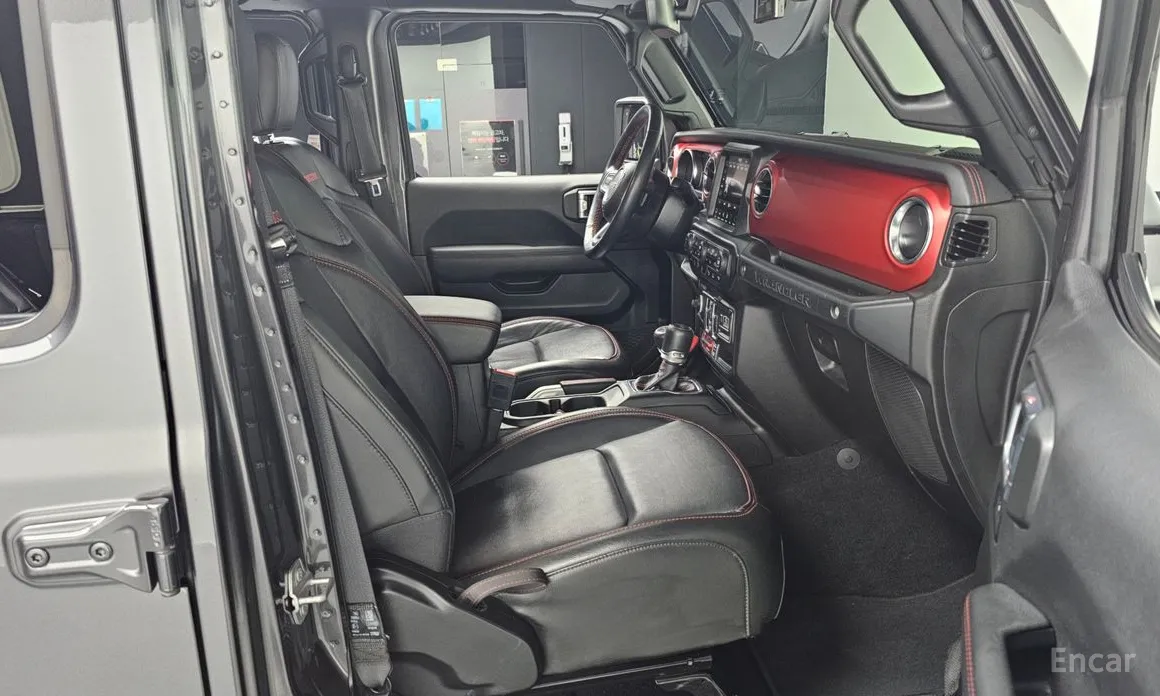 Фото 11 - Jeep Wrangler