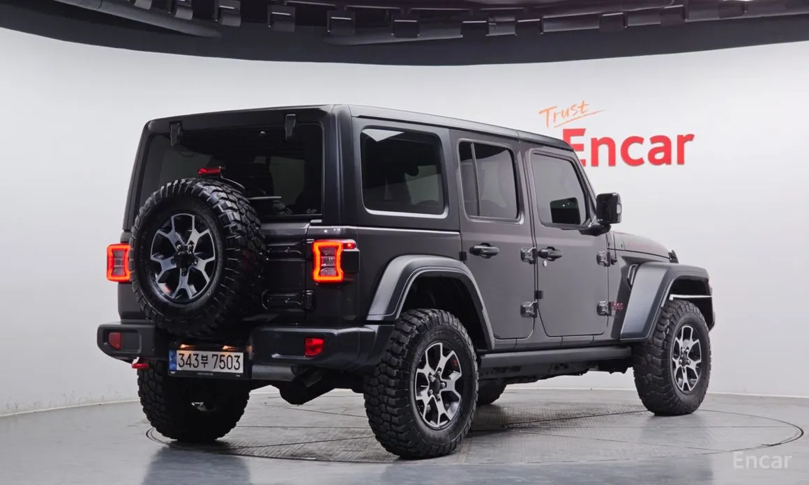 Фото 2 - Jeep Wrangler