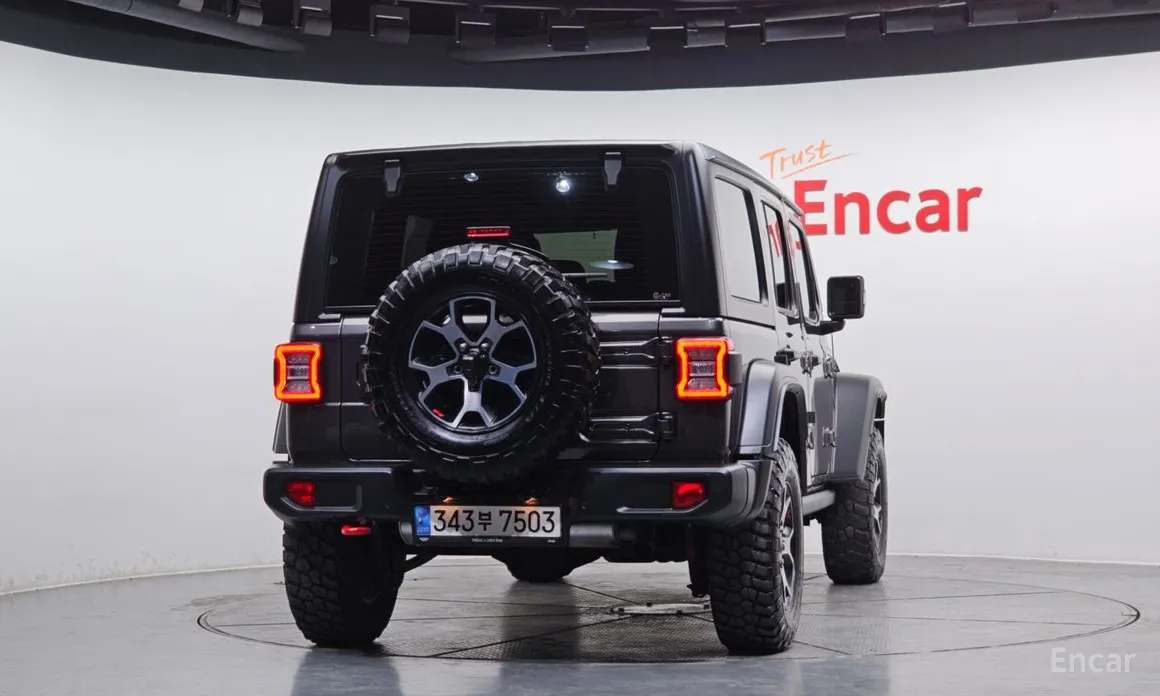 Фото 4 - Jeep Wrangler