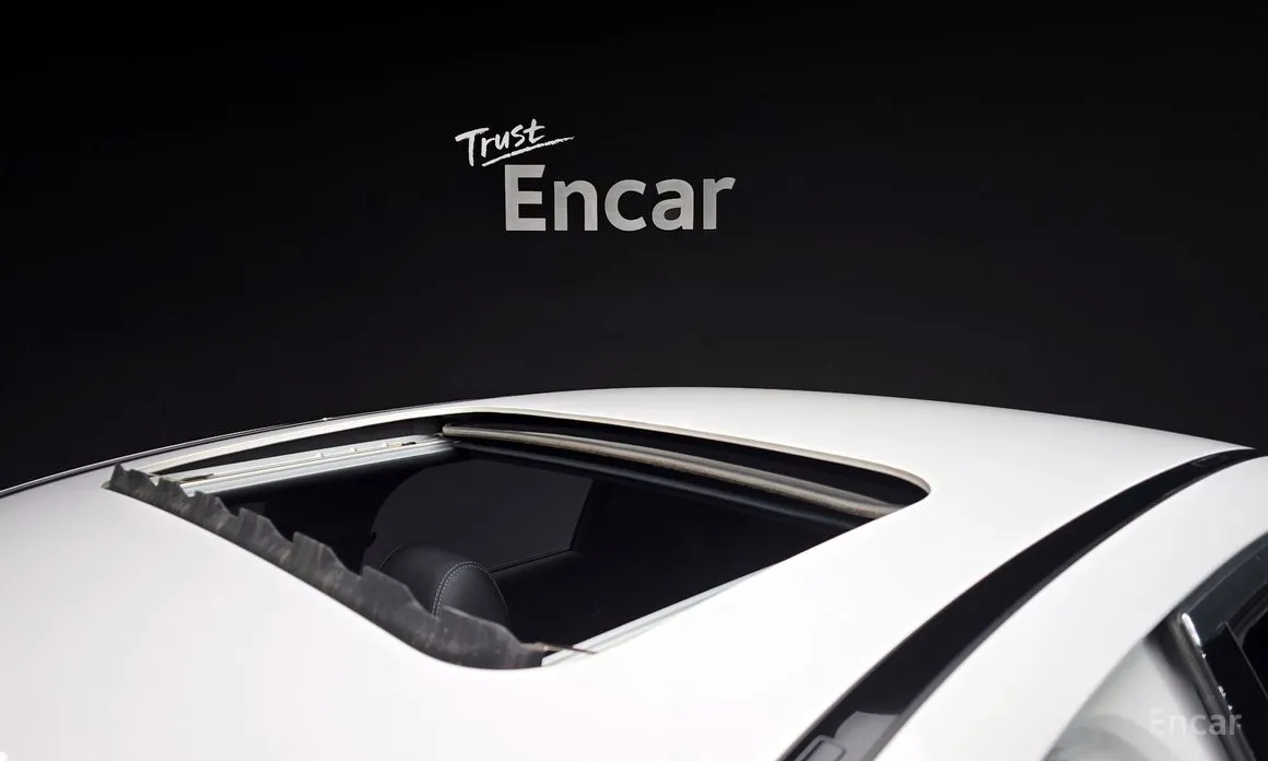 Фото 19 - Mercedes-Benz E-Class