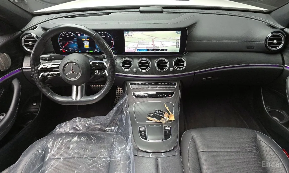 Фото 7 - Mercedes-Benz E-Class