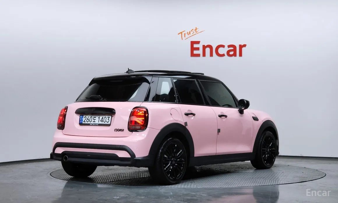 Фото 2 - Mini Cooper