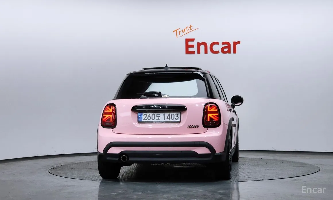 Фото 4 - Mini Cooper