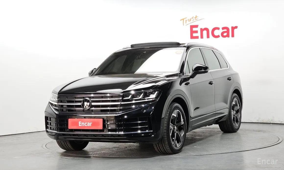 Фото 1 - Volkswagen Touareg