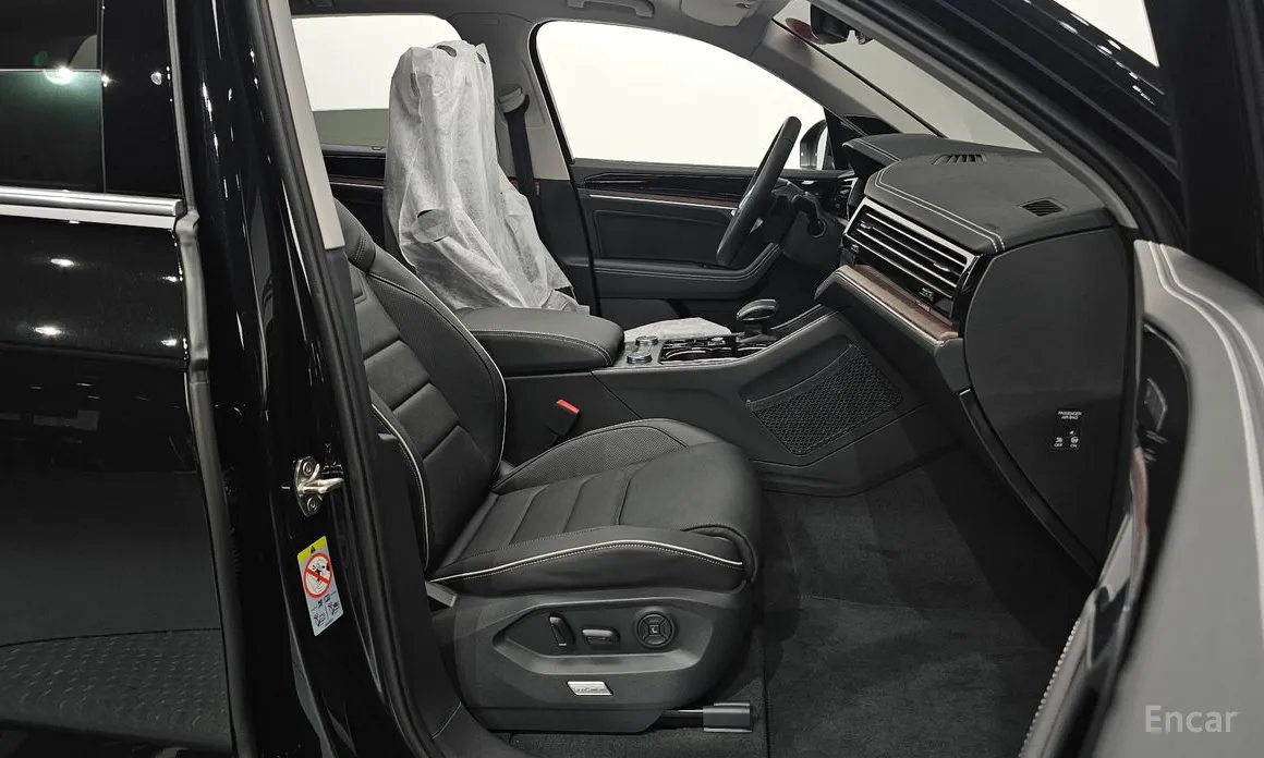 Фото 10 - Volkswagen Touareg