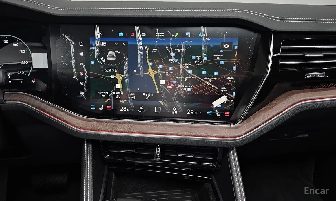 Фото 14 - Volkswagen Touareg