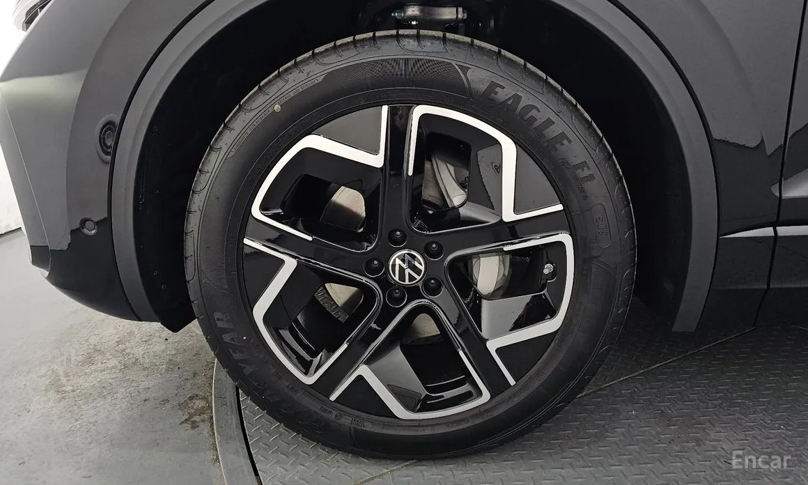 Фото 5 - Volkswagen Touareg