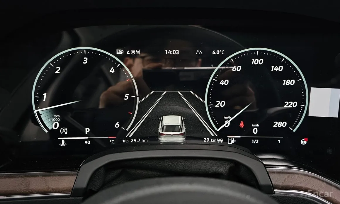 Фото 8 - Volkswagen Touareg