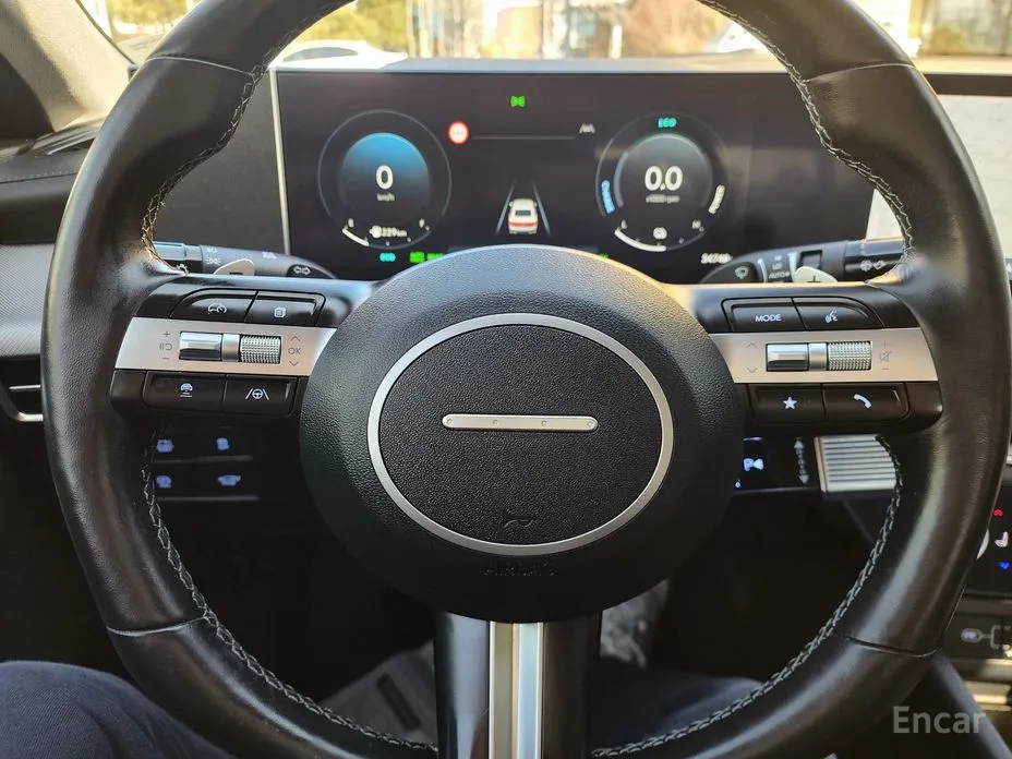 Photo 11 - Hyundai Sonata