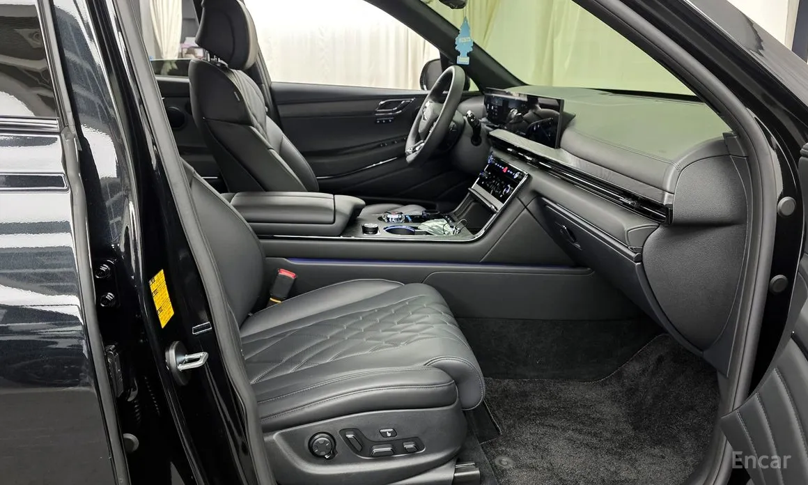 Фото 11 - Genesis GV80