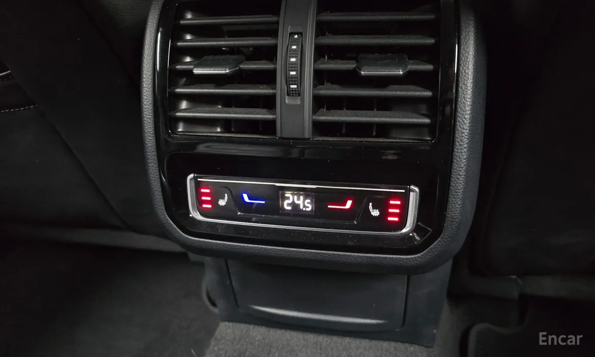 Photo 18 - Volkswagen Arteon