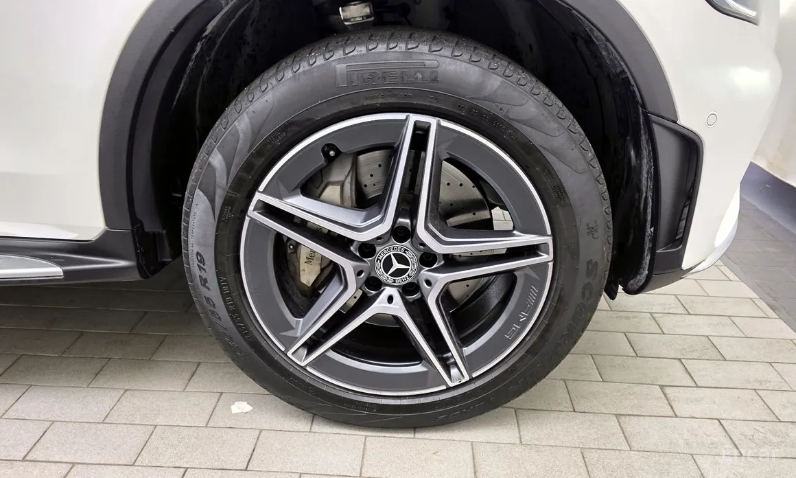 Фото 5 - Mercedes-Benz GLC-Class