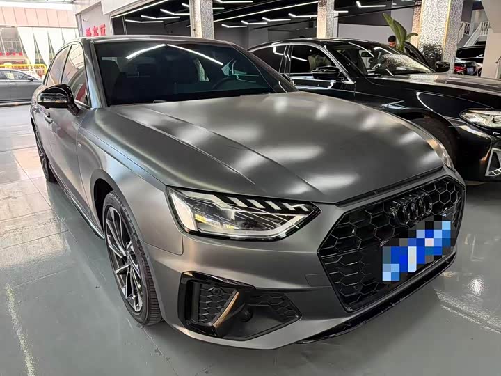 Фото 3 - Audi A4L